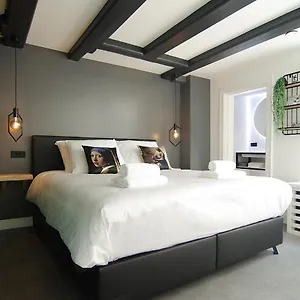 Joz, Historic In Centre Of Bed & Breakfast Amsterdam